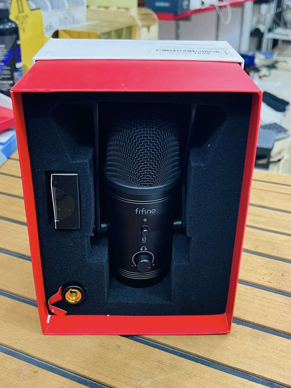 مايك ماركه في فاين قطعه ثقيله واحترافيه خلي سعر وبالعافيه 💜💜


**إذا كنت صاحب هذا الإعلان وتريد حذفه لأي سبب، رجاءا أرسل رسالة إلى الدعم الفني**