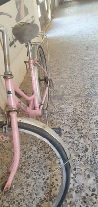 بايسكل بناتي • حجم 26 • يحتاج صيانة