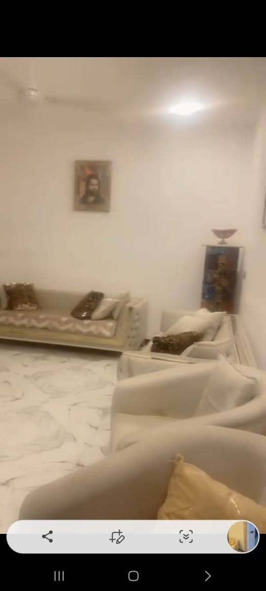 السلام عليكم
دار حديث للبيع المساحه 120متر المكان حله محيزم الرابعه قرب مدرسه بابل قرب شارع ميه يحتوي على 3غرف نوم وصاله وحمامات عدد 3 ومطبخ مفتوح على الهول السعر اتصال رقم صاحب الدار  ***********
اني مكلف بالنشر اعتذر من الخاص
