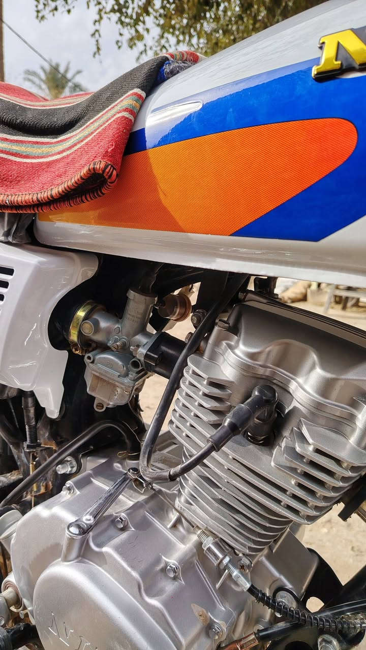 للبيع او مراوس نامه امتياز مديل 25 بعدها زيرو

كهربائيات كامله

نضافه فول كدامك بلصور

اوراق سكنر بأسمي

فلتر بانزين يعني المكينه والكابريته فول 
نضافه

الدراجه ماناقصها شي السعر 650  

المكان كربلاء طويريج ***********
مامتواجد فيس تعال واتساب لو تخابرني
