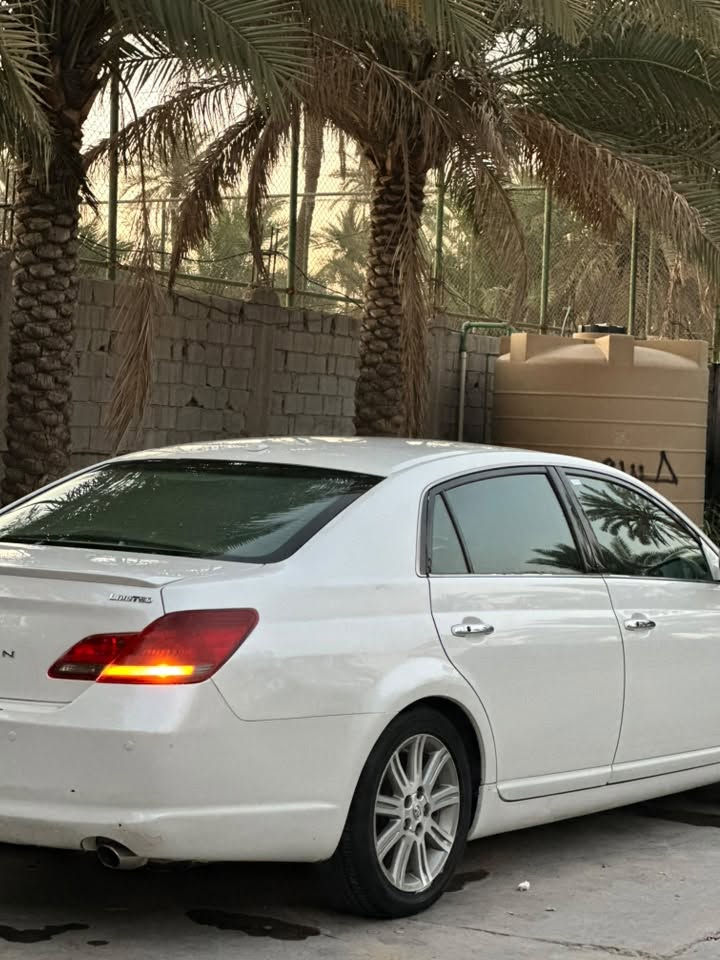 🚗 للبيع Toyota Avalon Limited 2010 (1/1) 🚗

🔹 الموديل: 2010
🔹 الفئة: Limited (فل أوبشن 1/1)
🔹 رقم السيارة: بغداد الدولي

✅ مواصفات السيارة:

* مكينة جديدة، لم يمضِ على تبديلها سوى 20 يوماً.
* الحدادية جديدة.
* الغرفة بحالة الوكالة.
* تايرات جديدة من أفضل وأرقى الأنواع.
* تم إجراء صيانة كاملة للكير (تبديل الدهن والفلتر).
* السيارة لا تحتاج أي مصروف إطلاقاً، جاهزة للاستخدام.

🔹 الصبغ والتبديل:

* السيارة تحتوي على بونيد، جاملغ، وباب تبديل. بسبب الشخوط وليس جراء حادث 
* الباب تم تبديله بسبب الخياس 
* الدواخل مكفولة.

💯 السيارة مصروف عليها الكثير، والله يشهد ما بيها أي نقص، ومن يشوفها على الطبيعة يعرف قيمتها.

📞 للاستفسار والمشاهدة، المراسلة على الخاص أو الاتصال.
***********
