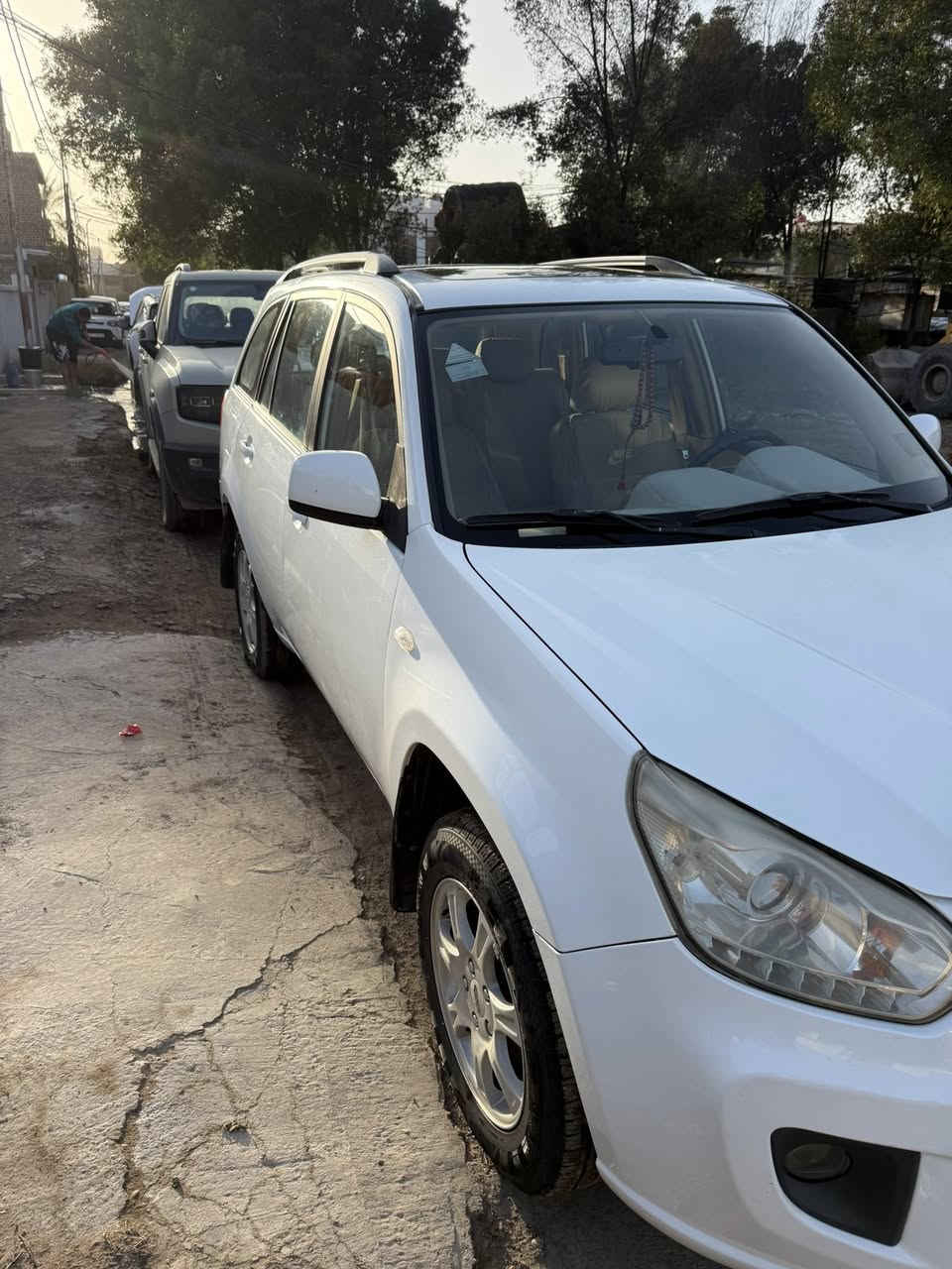 شيري تيكو 2013  ماشيه 74 الف
جاهزة من كلشي ومكفوله ونظيفة  
مكانها بابل الحلة 
رقمها بابل تحويل ثاني يوم 
***********
غير متوفر على فيس
