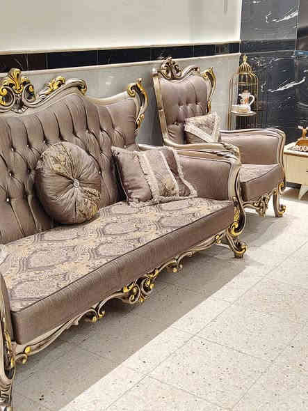 السلام عليكم لبيع 10 مقاعد نضافه 100 جديد استخدام قليل السعر مليون و400
بغداد فلكت حي النصر
***********
