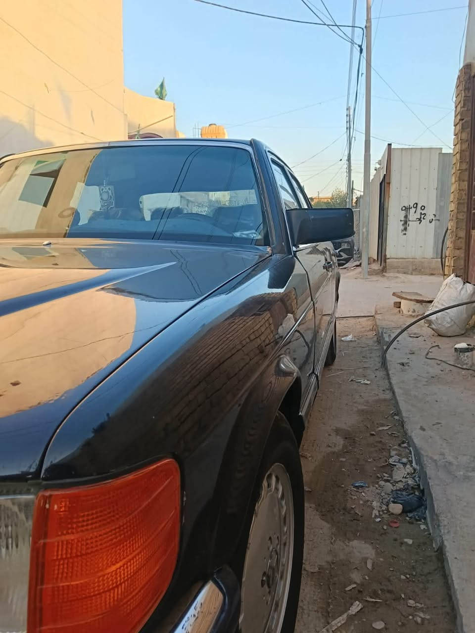 السلام عليكم
مارسيدس جامبو. باب قصير ١٩٨٦ 
محرك بلاد تبريد شغال 
بغداد مدينة الصدر 
السيارة احلى من الصور 
السعر ٥٨ وبيها مجال 
***********
