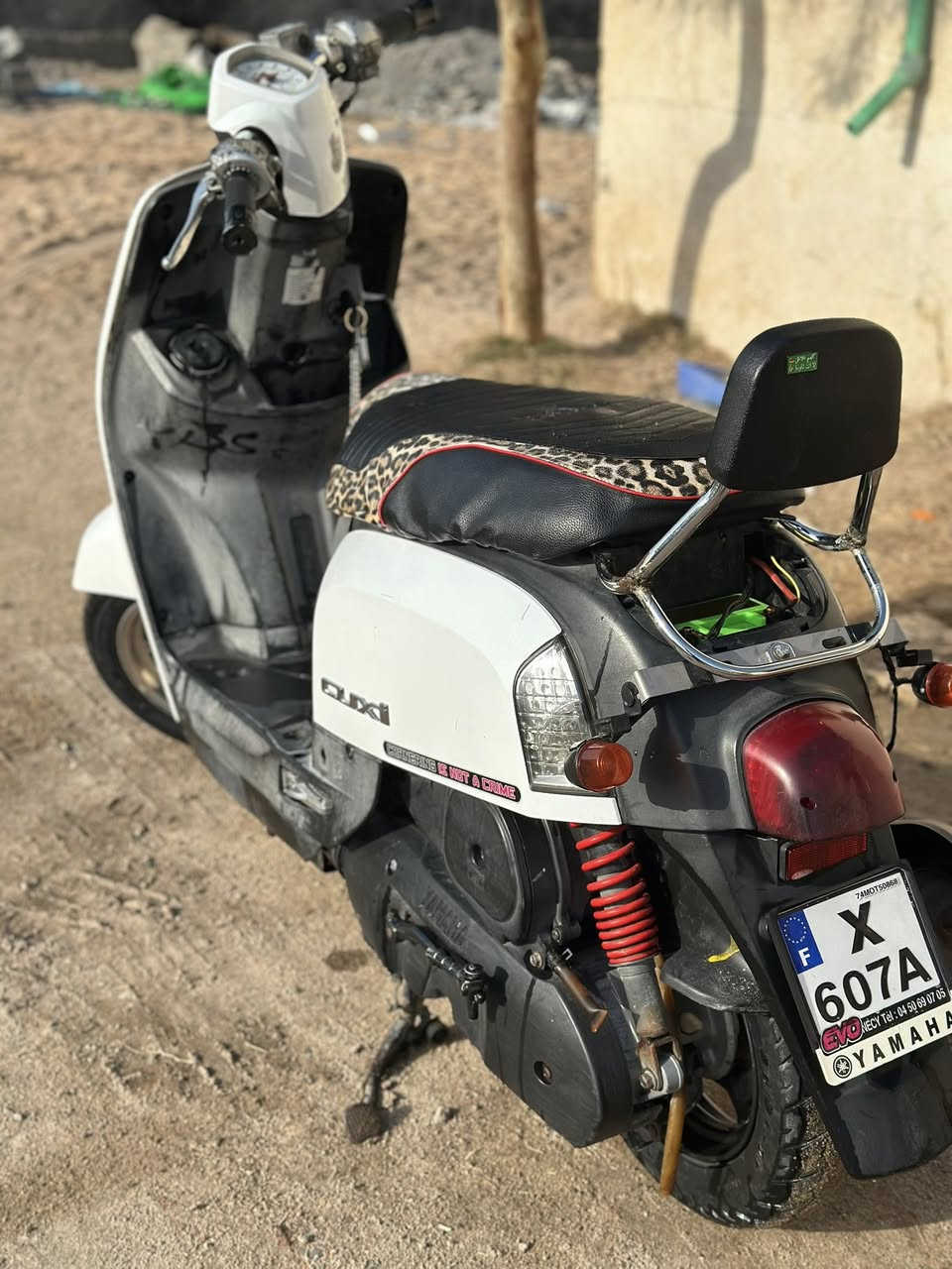 بوليس البيع دراجه حلوة و نضيفهً كهربيات شغاله ما عده السلف دراجه مبدله ولفات   مكينه حلو نشطه 
رقم(***********
سعر 825
مكاني بصرهً الجزيره
