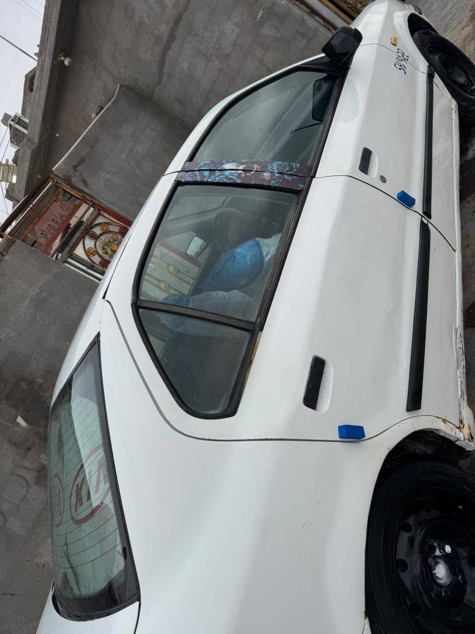 السلام عليكم سمند للبيع موديل 2010
كير ومكينه وحداده نضيفه مكفوله من الضربه كهربائيات كله شغاله تبريد نقص  بس غاز السعر 26 وبيه مجال مكاني الزبير اتصل هذا رقم 
***********
