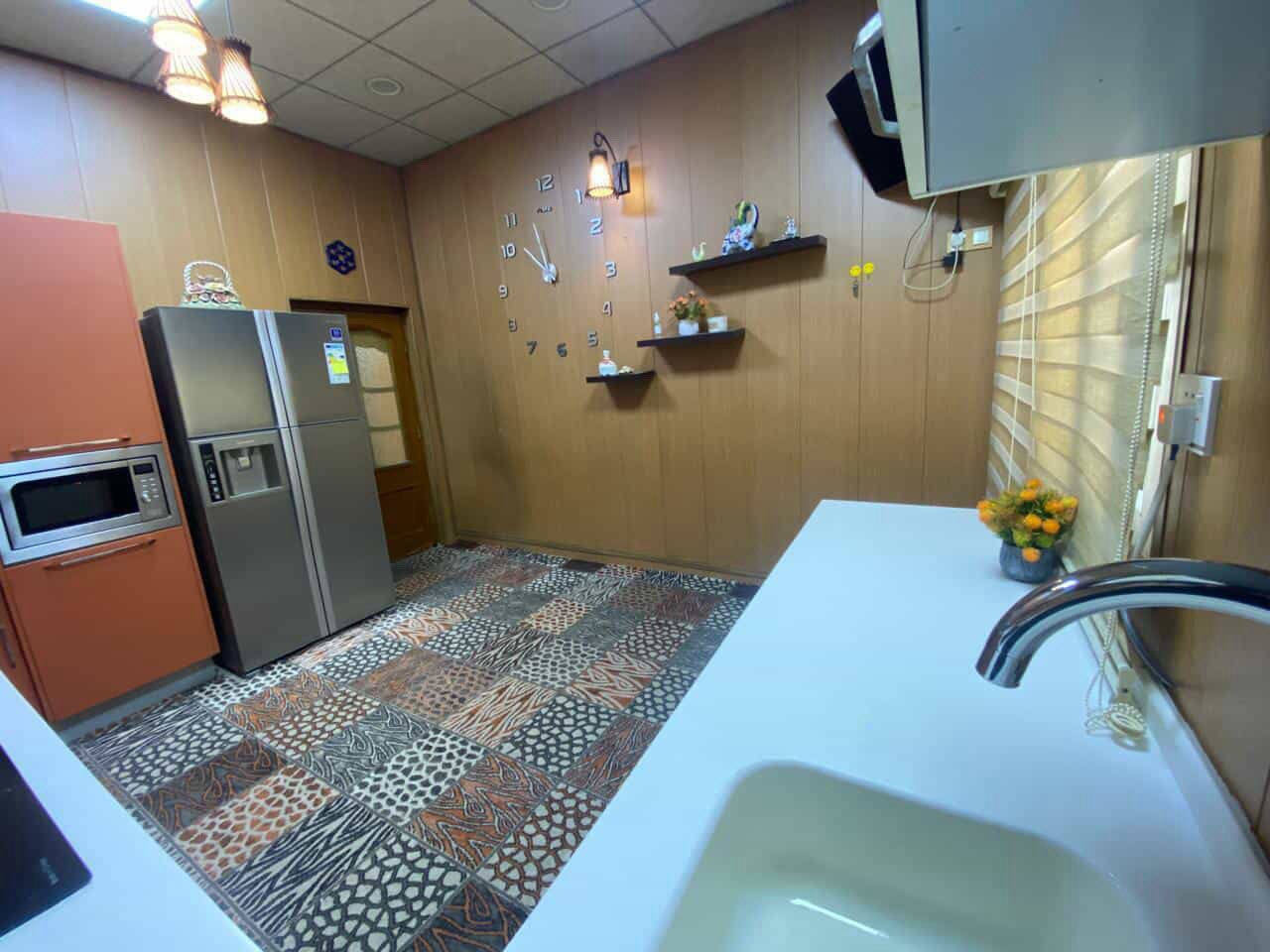 منطقة الجمعية 📍
مساحه 100 متر 
8 في 12 ونص
سنة البناء 2013
نوع البناء كونكريت مسلح 
والحايط طابوق 
3 غرف فوق و ومطبخ واستقبال وغرفه جوه
طابقين وركن
بستنه مفوض بالطابو
الجمعيه فرع ابو الحطب 
حسينية بدره او حسينية الزهراء

السعر 265 مليون 

***********-***********
