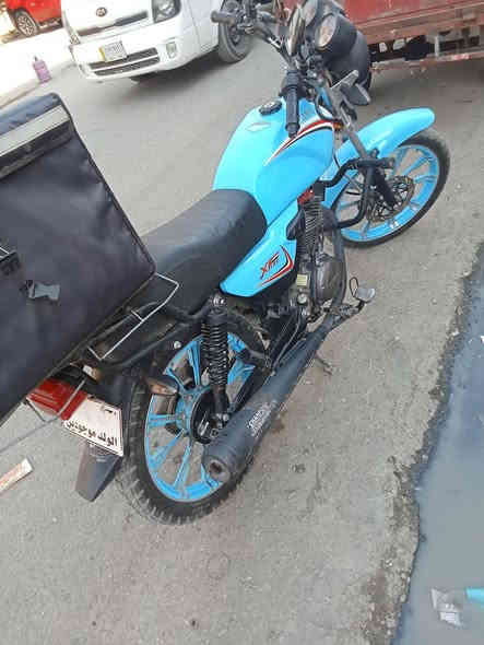 دراجة شاينك موديل ٢٤ اوراق بدون كمرك  دراجة نظيفة  محرك برغي ما مفتوح بي نمر تخبل  بريك امامي خلفي كهربائيت كلة شغاله  نكرة سلف   فقط نقصها دشبول عاطل ما بية نضوح ابد تجي تاخذة من بيتي مكاني بغداد المشتل سعر ٧٠٠ بيه مجال  ***********
