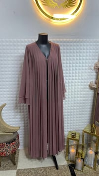 قطع ملابس • اسعار تنافسية • توصيل