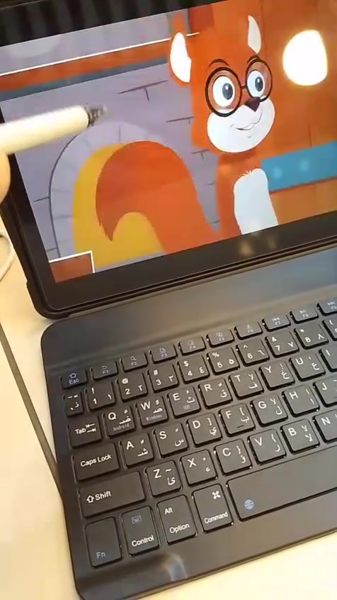 اعادة نشر رجاء المو شراي ليكسر بسعرة
جهاز جديد 170 للاتصال،،،***********
Umiio i17 Pro Max
الشاشة: بحجم 10.1 بوصة بدقة HD.
النظام: أندرويد (تذكر العلبة إصدار Android 15).
الشبكات: يدعم واي فاي، وتشغيل شريحتين (4G/5G).
البطارية: سعة كبيرة (بين 8000 إلى 10000 مللي أمبير) بمنفذ Type-C.
الاستخدام: ممتاز للدراسة، التصفح، ومشاهدة الفيديوهات.
📦 الملحقات المرفقة:
حقيبة حماية مخصصة.
كيبورد لاسلكي (عربي/إنجليزي).
ماوس لاسلكي + قلم لمس.
كفر حماية + شاحن كامل.
