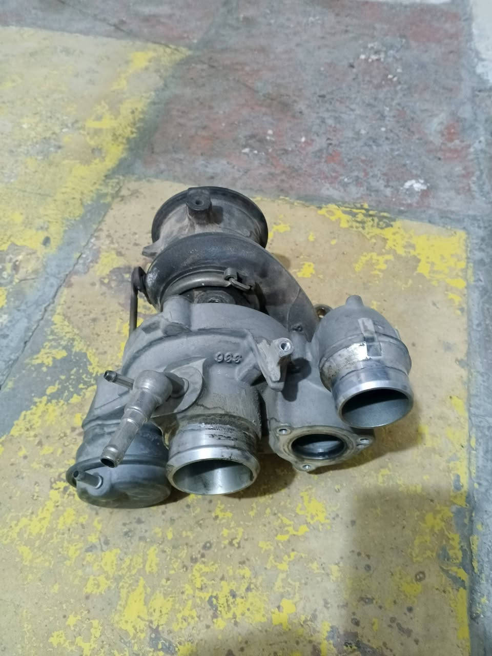 سلام عليكم عندي اذاين محرك  وكير مال ماليبو جديد  موديل 17و 18وتيربو هم كلش نضيف الي يريدهن يتصل مكاني بغداد وسعرهن كلهن 200الف ***********
