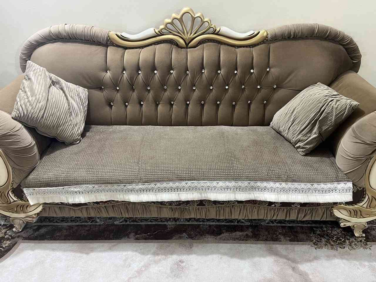 طخم ملكي تركي نظافه 80 بالميه السعر 550الف وبيه مجال


**إذا كنت صاحب هذا الإعلان وتريد حذفه لأي سبب، رجاءا أرسل رسالة إلى الدعم الفني**