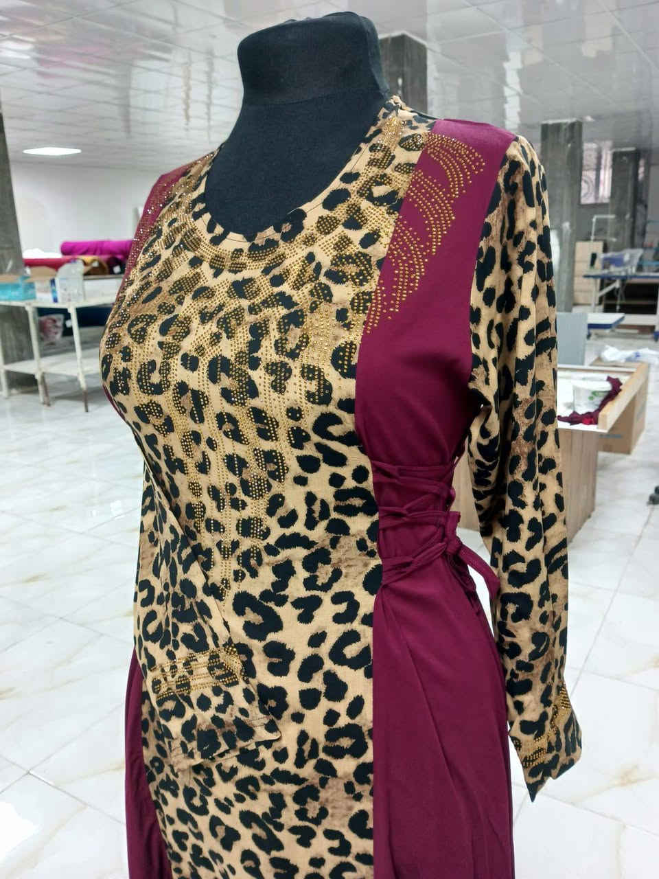 معمل خياطة نسائية دشاديش صيفية موديلات جديده 
عنوان أربيل بحركة مقابيل بنك المركزي بحركة 
رقم الهاتف ***********
