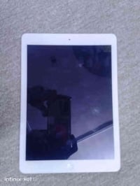 ايباد ايفون 7 ذاكرة 16 بطاريه 100 كلشي شغال بي السعر 90 واتساب 0771976...