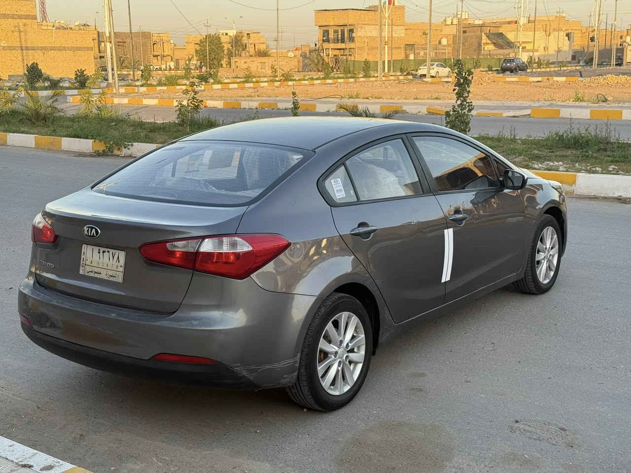 السلام عليكم
سيراتو 2015 وارد خليجي رقم بصره حره ب اسمي مداور ثاني يوم مكفولة من ضربه وصبغ وتبديل عدا بارد بلباب ومقدمه جاملغ سونار مرفق مع الصور نص فول مكينة1600دكشن عالي مامفتوح مكينه وكير وحداديه وتخم تاير جاهزه ماعوزه نقص 
السعر/110 وبيه مجال ترهم مراوس
الناصرية قرب جسر نبي الله ابراهيم
***********
