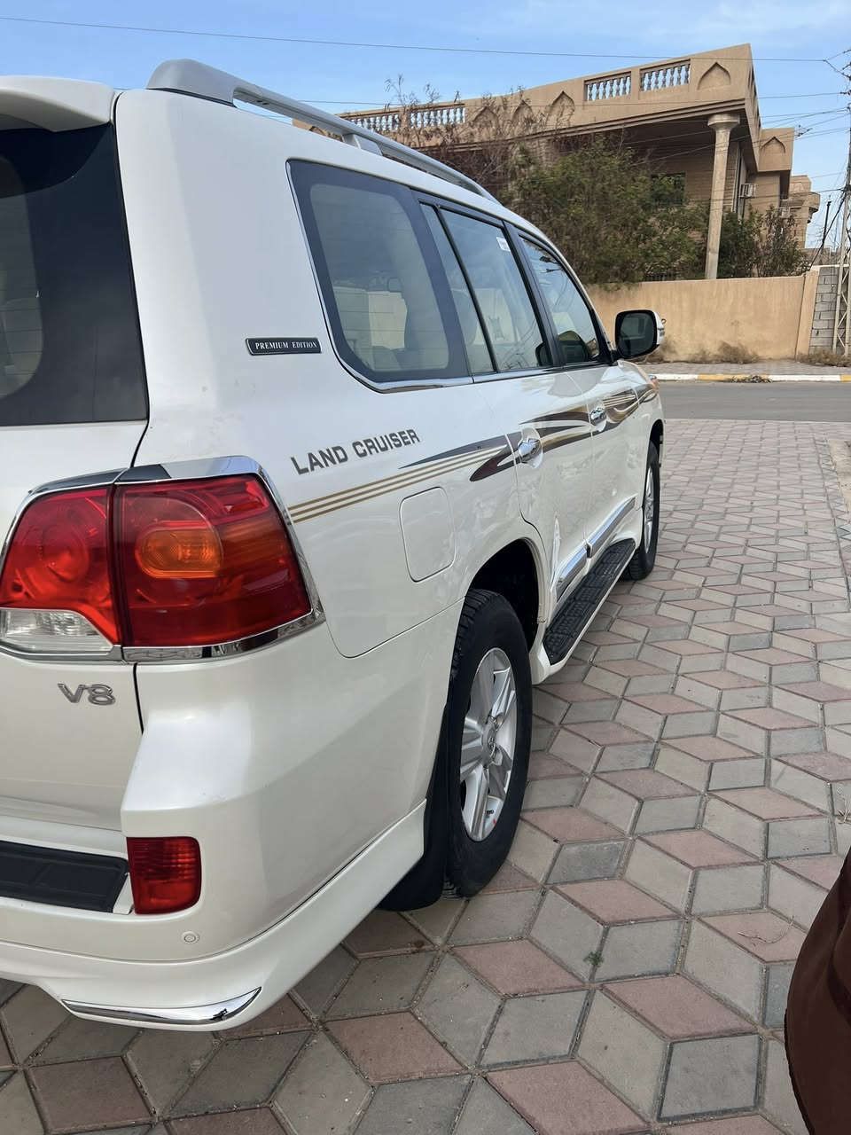 2013 فول مكفوله محرك 8 أربيل دولي بااسمنه هزه جديده ماشيه 193 حقيقي يرهم مراوس *********** و *********** تكريت السعر 355
