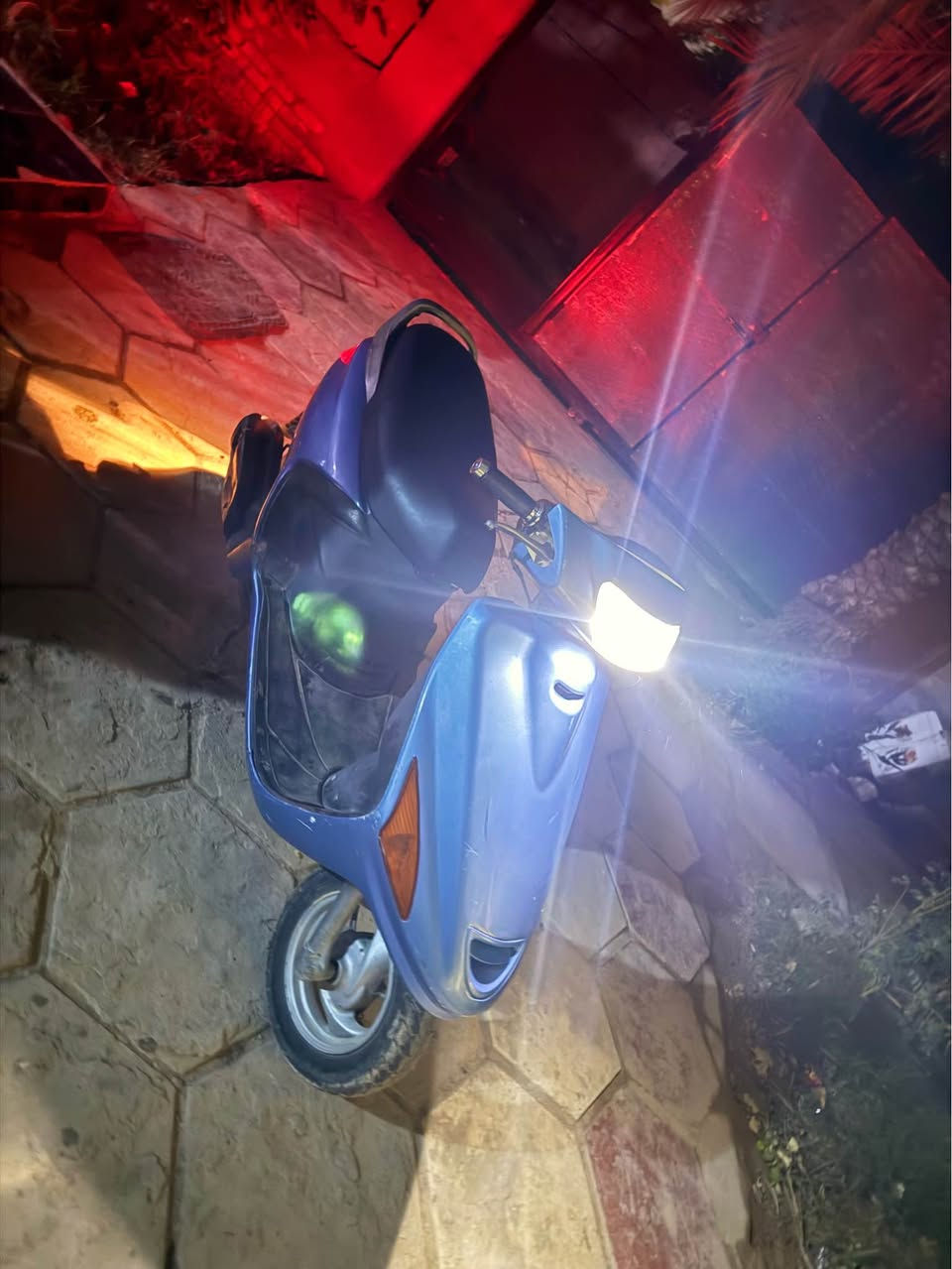 دراجه نضيفه ما نقصها اي شي السعر 500الف وبيه مجال   مكان دوانيه حي الفرات ل تواصل *********** ديوانية, القادسية
