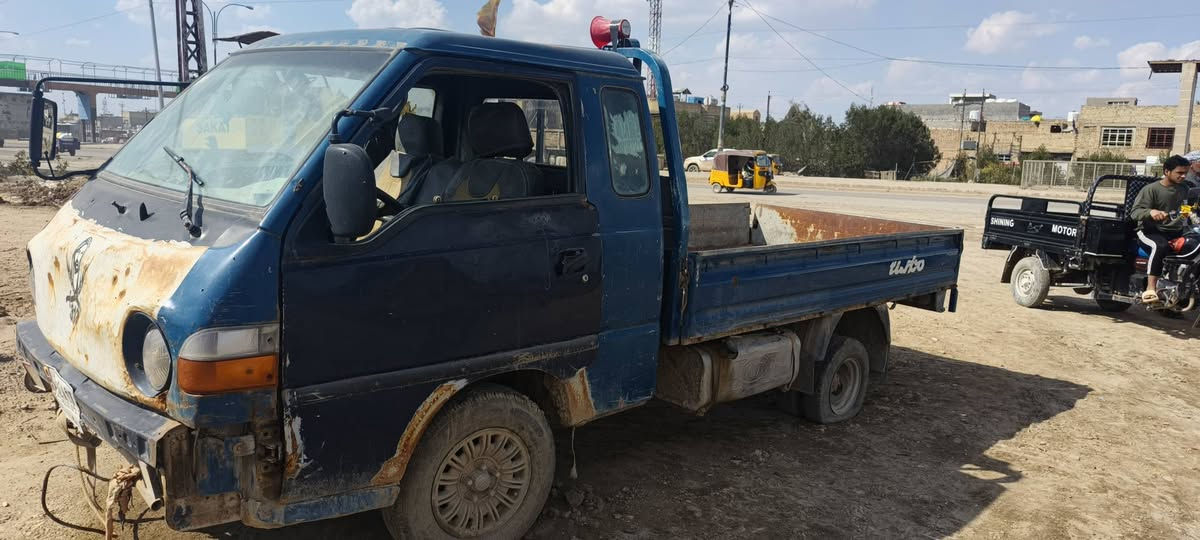 السلام عليكم
سيارة كيا هونداي موديل ٩٩ابيعه على وضعه مكينة كايمة مثل ما موضح بالصور سنوية ورقم السعر ٢٥ وبيهه مجال العنوان بغداد النهروان 
صاحب السيارة( سيد ناصر )هذا رقمه‏ ‪***********‬‏ مكلف بالنشر
