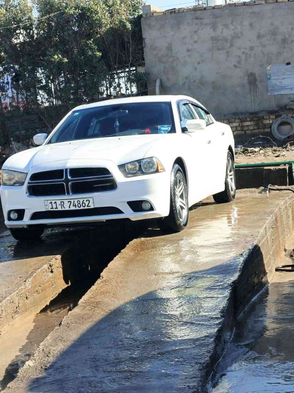 السلام عليكم 
جارجر موديل ١٤ 
كفالة عامة 
رقم بغداد الجديد، 
محرك ٣٦٠٠ 
سنوية ب اسمي 
اتصال فقط 
***********
