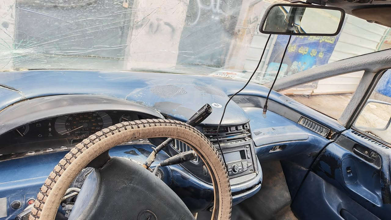 السلام عليكم سياره تيوتا بريفيا مديل 1991للبيع متروكه ابيعها ع وضعها سنويه نافذه 2019 راعيها الشرعي موجود ما عليها غرامات مصفره شراي تعال خاص ودلل مكاني ديالى ***********
