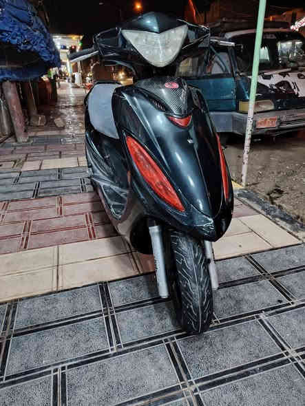 السلام عليكم دراجه جي 4 كل شي شغال بيها سلف هندر كهربائيات من الطول للطول النظافه 100% شرط الفحص العنوان شطره السعر 600 وبيها مجال رقم الهاتف ***********
