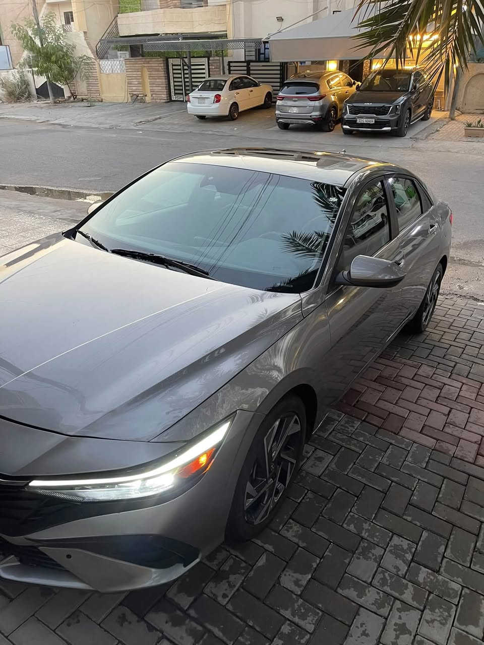 السلام عليكم .. النترا 2025  وارد أمريكي دخول جديد بدون رقم 

المواصفات

فتحه سقف اسلايت 

بصمه + بصمه ابواب 

تشغيل عن بعد 

رادار أمامي 

لد داخلي 

كراسي تدفئه

رادار خلفي 

رادار جانبي 

اضويه زنون ابلادي

تحديد مسار 

مثبت سرعه 

وقوف ذاتي 

مانع اصتدام

شاشه ثلاث انظمه 

شاشه دجتل  

داخل رصاصي 

محرك 2000دوش

هند بريك بصمه 

بك لايت لد 

تخم تاير ويل كب 

للاستفسار الاتصال على الرقم 

*********** 
العنوان بغداد
