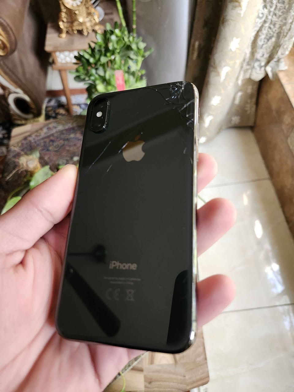 موبايل ايفون X 📱
ذاكرة 64 بطارية 100%🔋
مبدل بطارية فقط وبيه فطور بل شاشة والضهر⚠️
لمس وفيس ايدي وسيمكارت كله شغال✅️
السعر 90 الف 💸
العنوان بغداد الحرية متوفر توصيل 🚚 
واتساب: *********** 📞
رابط تواصل : Message Zstore on WhatsApp. https://wa.me/9647733601242 بغداد, العراق
