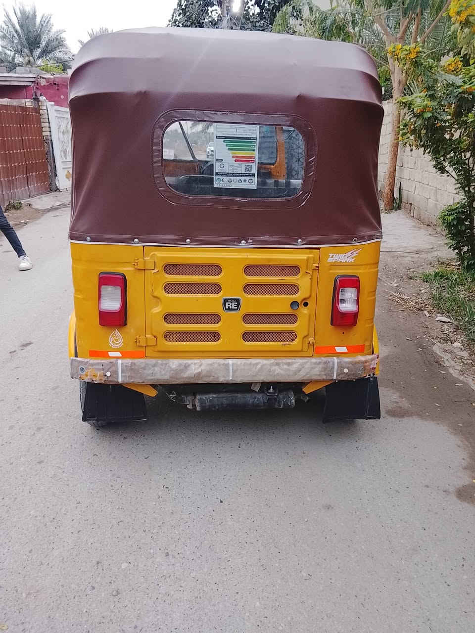 السلام عليكم تيك توك موديل 16 طابه عله 17 خير من الله محرك مال 20 السعر 3400 وبيه مجال الرقم ***********
