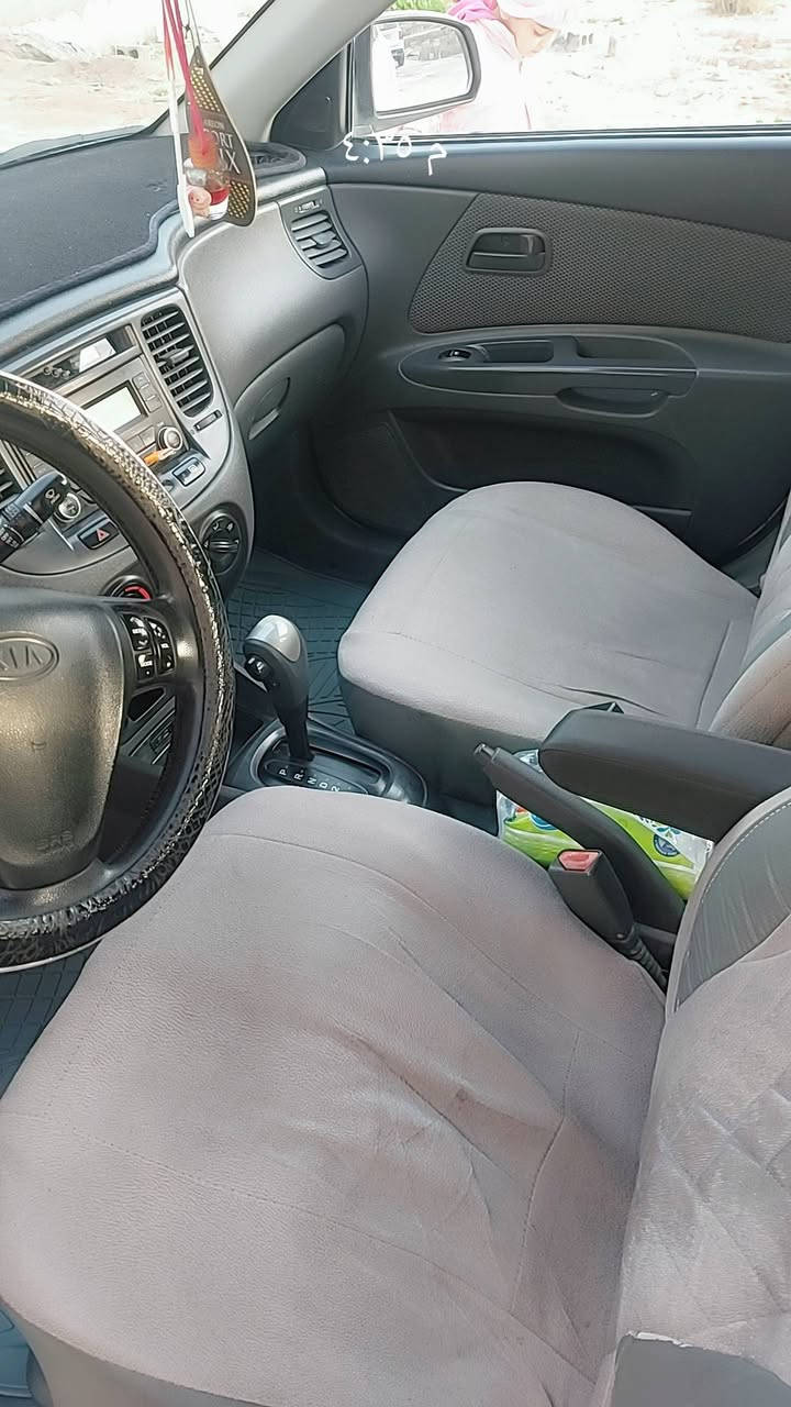 السلام عليكم ..
كيا ريو 2009 سياره جديدة مكينه كير جديد جام كهرباء مصروف عليها الله شاهد هوايه السونر مرفق فقط نص قبغ الصندوق والحواف مال جملغات العنوان ديالى مبايل *********** السعر 87 وبيه مجال بسيط
