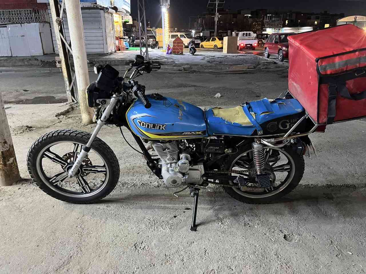 سلام عليكم عندي دراجه ايراني خمسه كير مديل 2023 اوراق كامل بي بيهه تبخير ونواقص مكاني بغداد الشعب 
السعر 350 بيهه مجال ***********
