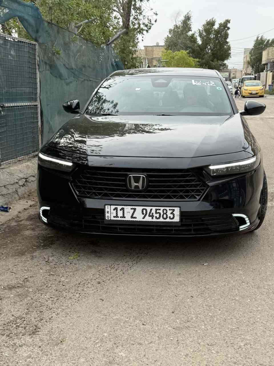 � للبيع | هوندا أكورد هايبرد 2025 | فئة Sport فول مواصفات 🚘
📍 المكان: حي الجهاد 

💲 السعر:197 ورقة – وبي مجال

 رقم + واتس***********

🔹 تفاصيل السيارة:

 وارد أمريكا

 ماشية فقط (5000 )كيلو متر

 هايبرد | مكينة 2000 | فئة Sport فل كامل

 بصمة تشغيل + بصمة أبواب

 فتحة سقف

 تشغيل عن بُعد

 تبريد قطعتين💨

 كراسي كهرباء

 شاشة كبيرة + كاميرا 360

 رادارات أمامية وخلفية وجانبية

 سايد بريك بصمة + أوتو هولد

‏ CarPlay + 📲شاحن وايرلس

 تحديد مسار + فول تحكم من الستيرن

 ومواصفات خاصة كثيرة إضافية

حادثها بنيد ومصلح نفسه بعده بصور بدون شاصي ولا لغد وبيها بارد بلجاملغ 

مرواس او بيع :
