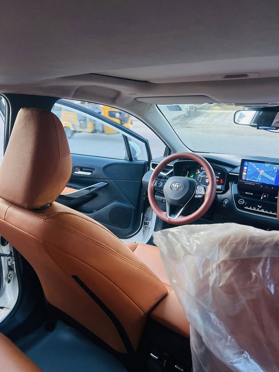 كورلا موديل ٢٠٢٤شكل الخليجي
كفاله عامه من الصبغ 
فقط رصعه بل التكمه موضحه في الصوره 
ماشيه ٤٣ كيلو
سياره جديده ومحافض عليهه 
داخل مشمشي
السعر ١٤٠ قفل 
***********
مكان بغداد
