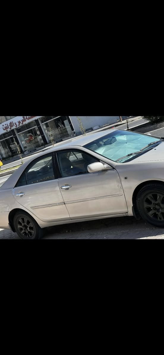 السلام عليكم تيوتا .كامري 2003
وارد خليجي لون ذهبي 
محرك. 6سلندر  3000
رقم بغداد انكليزي الجديد 
بأسمي هزه جديده 
سنويه جديده لل 29
صبغ عام للجماليه 
ضربتهة جاملغ جهة السايق 
مرجع بارد لا دواخل ولا لغود 
مكاني كربلاء 
السعر.   85وبي مجال بسيط 
السياره مبدل عقل جديد زوج تايرات جديد 
فيت بم جديد يعني متعبك چيك واحد ممشتغل ب الدشبول 
للاستفسار.  ***********
***********
