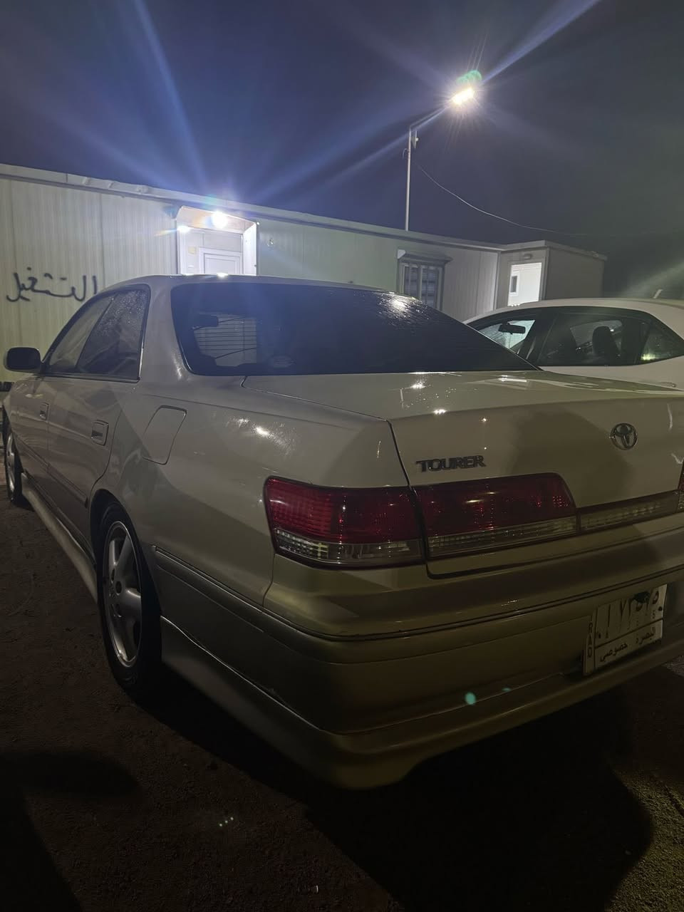 سلام عليكم مارك  2000 مكفول من كصه ونقل سياره مصروف عليه هواي  حدادي وره كدام كله جديد  زنون  تانكي بنزين جدايد  مكينه فيفتي   مكينه  ادمه كامله عليه    ترايك بغداد 180   سعرها 75 بيه مجال كلش قليل***********
