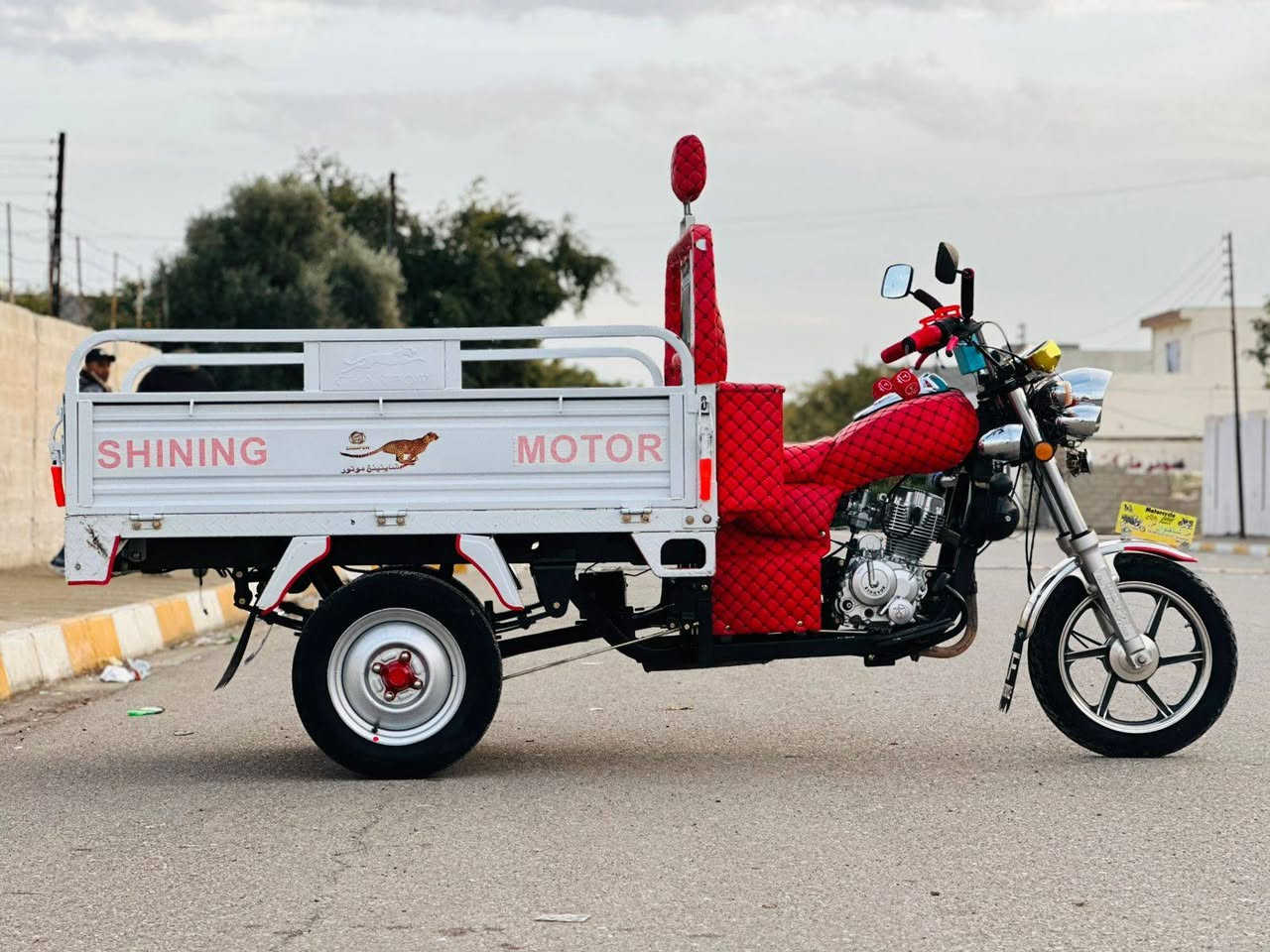 سلام عليكم عندي هاي الستوته فحل عالي شاخوان 2023 رقم وسنويه تايرات جوبلس صب تشبول الاكتروني ستوته حلوه واحله من مكفولة كفاله عامه شرط ركبه محرك كهربائيات كلها شغاله شرط التحويل مشروع وطني شراي خابرني وتدلل مكاني كركوك ***********.
