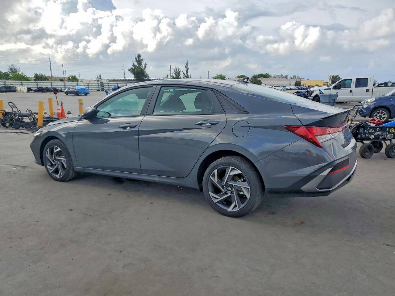 مزاد يوم  الاثنين المصادف 22/6
🚘 نوع السياره: هونداي - النترا
🔹️الموديل: 2026
4اسلندر : 1600
⚠️ علما هذا نموذج بسيط من السيارات التي تعرض في المزاد يومياً 
- نوفر لكم شراء السيارات مباشرة من مزاد كوبارات و IAA الامريكي باسعار تنافسية 
التواصل واتساب أو اتصال على الارقام التاليه 
العنوان الديوانيه .قضاء غماس.شارع الصافي مجاور مدرسه يافا-شركة المتميز
التواصل واتساب أو اتصال 
***********
