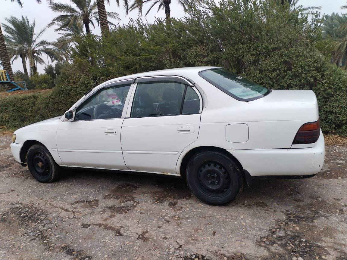 كورلا للبيع موديل ٩٣ رقم بغداد سياره خير من الله كير محرك بحاله جيده تبريد شغال عوزه بس غاز مكان السيارة واسط السعر ٥٥$ وبيه مجال للاستفسار الاتصال على الرقم ***********
