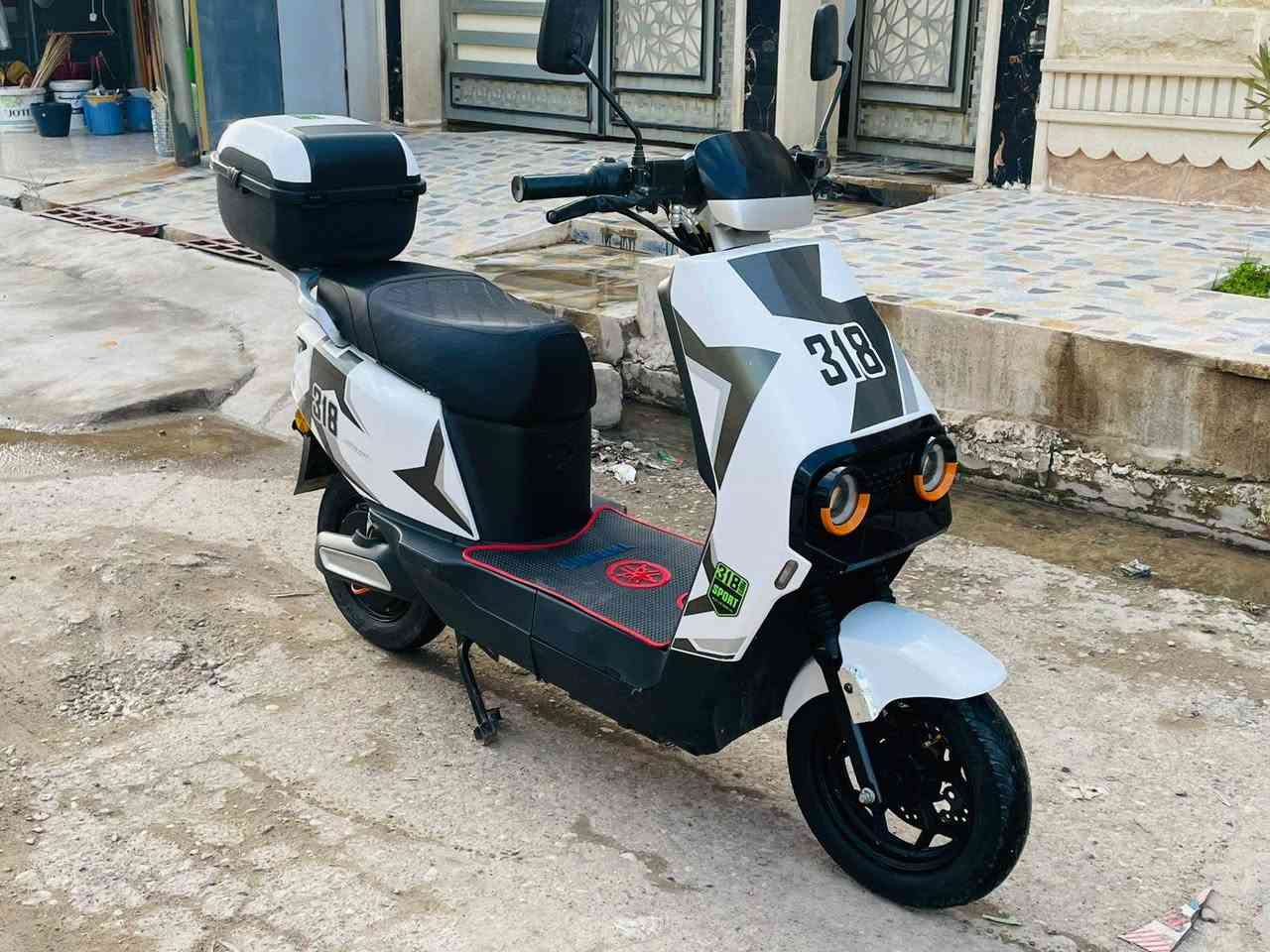 السلام عليكم 
ماطور شحن 318 للبيع 
فول مواصفات نضام R
كروس سرعة لايت زينون عالي ناصي بريكات هيدروليك 6 بطاريات كبار بطاريات بحاله جيده 
ملف 2000 السرعة 86 حقيقي 4سرع ماطور جديد مستعمل شي قليل كلو شغال مابي اي عطل أو خلل شرط الفحص السعر 600 وبي مجال العنوان حي سومر


**إذا كنت صاحب هذا الإعلان وتريد حذفه لأي سبب، رجاءا أرسل رسالة إلى الدعم الفني**