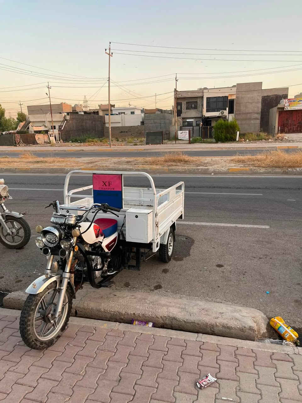 سلام عليكم ستوته سليمانية 
موديل 2023 أوراق كامل 
ستوته ماماقصه اي شي شرط ركبه وشاصي 
سعرها 1450 
مكاني كركوك حي عسكري 
***********‬
