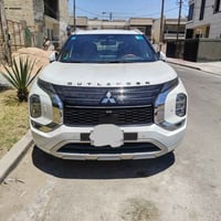 من رخصة الادمن سياره اوتلاندر موديل 2024 خليجي فول مواصفات منزليها على...