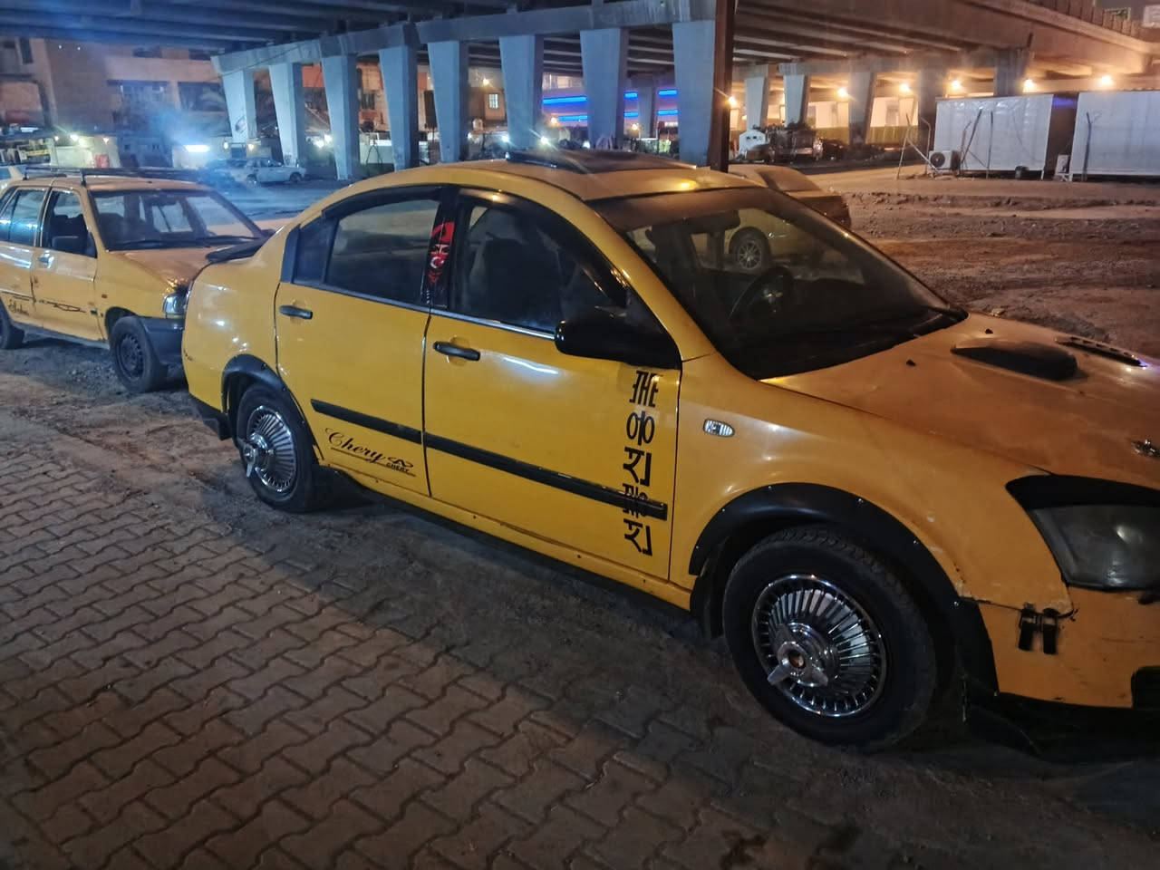 السلام عليكم شيري موديل 12 محور مكينه او كير ابو الجف تبريد شغال مابيه اي نقص تشغيل بصمه وعن بعد وثلاث شاشات مطلوبه هيه 860و غرامه مروريه380 ورقم بغداد احمر تحويل مباشر استلم صافي سعر 15 ورقه  رقمي *********** بي واتساب. مكان بغداد الشالجيه
