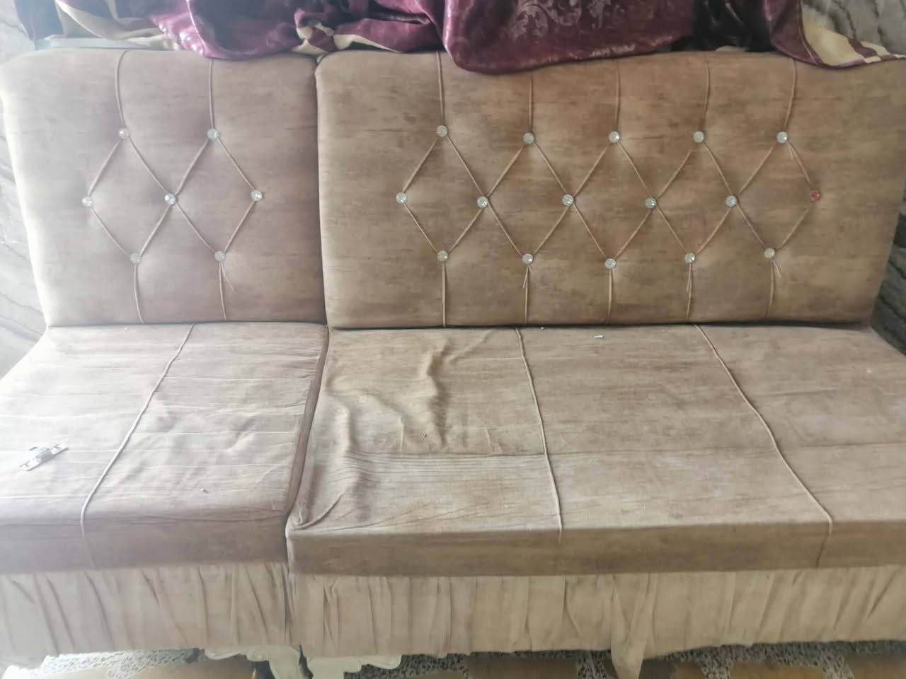 سلام عليكم عندي ديوان كامل اريد ابيعه 175 بيها مجال ***********
