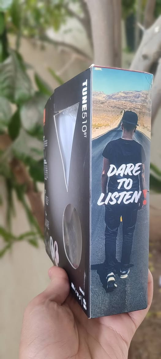 Jbl 510 BT 🎧🔥
JBL Pure Bass Sound
Wireless Bluetooth 5.0 Streaming
Up to 40H battery life and speed charge (5mins = 2H)

-هل تبحث عن الرفيق المثالي ليومك؟ سماعة JBL Tune 510BT🎧🔥 صُممت لتعطيك تجربة صوتية لا تُنسى مع تقنية JBL Pure Bass الشهيرة. 

- ​بطارية خرافية: استمتع بـ 40 ساعة متواصلة من الاستخدام.
​شحن سريع: 5 دقائق شحن تعطيك ساعتين من الاستماع! ⚡

- ​راحة تامة: تصميم خفيف الوزن وقابل للطي ليناسب حركتك في كل مكان.
- ​اتصال ذكي: بدّل بين أجهزتك بسهولة بفضل خاصية الـ Multi-point connection


**إذا كنت صاحب هذا الإعلان وتريد حذفه لأي سبب، رجاءا أرسل رسالة إلى الدعم الفني**