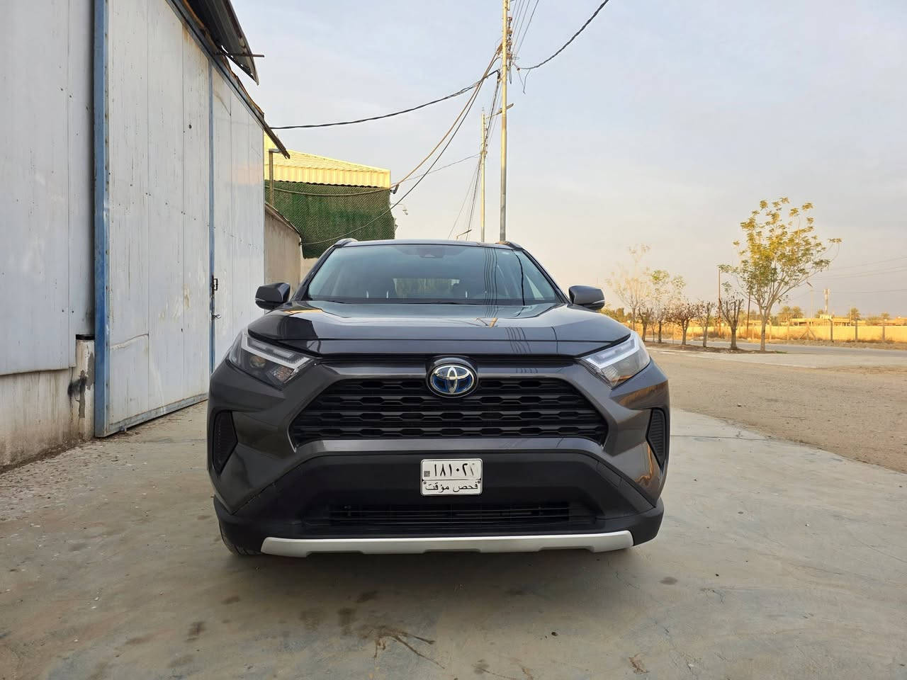 ﷽
اللهم صّلِ وسَلّمْ عَلۓِ نَبِيْنَا مُحَمد وال محمد
راف فور rav4 موديل 2024 فئة XLE هايبرد
عداد 13 الف مايل دخول جديد
السيارة بدون تبديل بدون صبغ بدون ايرباك كلشي بيها على وضع الشركة فقط بارد كلش قليل بالجاملغ الخلفي وبطرف باب الصندوق حتة غاز التبريد على وضع الشركة
مواصفات عالية
 بصمة تشغيل وباب وصندوق 
سايد بريك بصمة
كرسي كهربائي
رادارات امامي وخلفي وجانبي
مثبت سرعة وتحديد مسار وقيادة ذاتية
اوتو هولد لوتو بريك
تبريد قطعتين مناخ منفصل
وباقي المواصفات المعروفة
رقم فحص مؤقت تترقم باسم المشتري مجاننا
صور الحادث ورقم الشاصي منشورة للتاكد
مكان السيارة المسيب والسعر مناسب مال بيع علق اي تعليق يجيك على الخاص
تفاصيل اكثر  ***********
