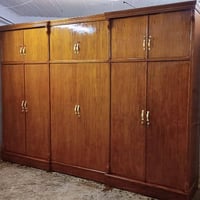 غرفة نوم • ٦ أبواب • صاج مستعمل