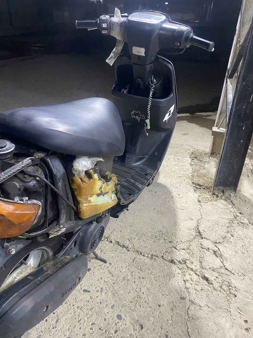 ‏سلام عليكم موتور بوتين للبيع معمر مرة كهربائيات شغالة درعة موجود هو ترايس التواصل على الرقم.  ***********.  ￼ الشعر 250 وبي بمجال ￼
