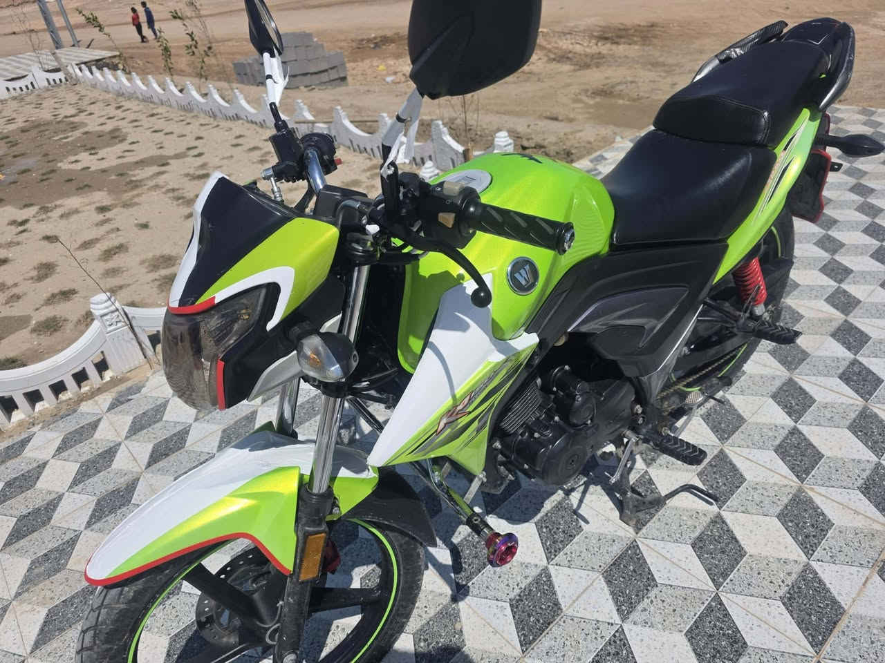 سلام عليكم هاوجي للبيع مسجل وكامل موديل ٢٣ حيل حيل نضيف صبانة ماممدودة علي مكفول كفالة عامة سعر١٧ونص او مراوس اب ديف او هاوجي حبري شغندك نزل***********
