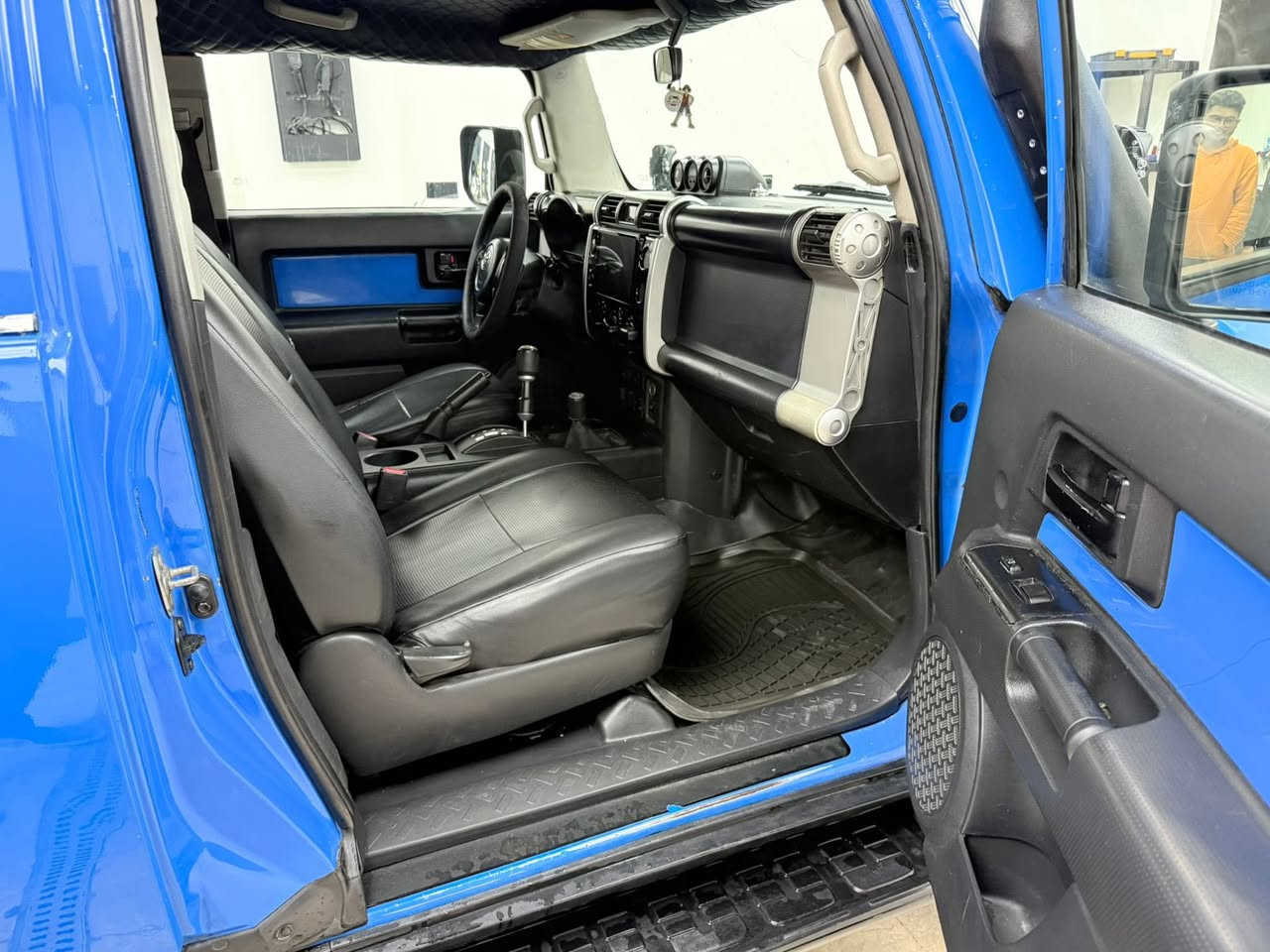 السلام عليكم
اف جي موديل 2007
رقم بغداد
مراوس بجالنجر rt 
***********
