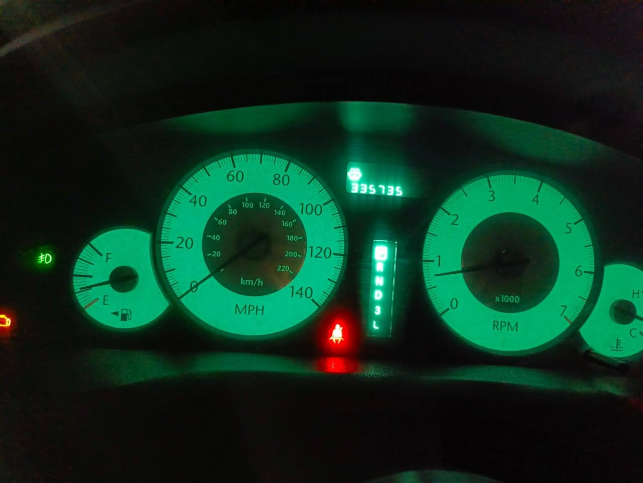 السلام عليكم اوباما موديل 10 وارد امريكي داخلة كلين بيهة صبغ الربع داير الهلالات وصبغ جوة التريشة مال باب السايق كير ومكينة مكفولات صدر جديد عربانة خلفية جديدة تدفئة تبريد مكفول السيارة بسمي رقم بابل مميز وبيهة منظومة غاز السعر 128 وبيهة مجال قليل مكان السيارة بغداد للاستفسار ***********
