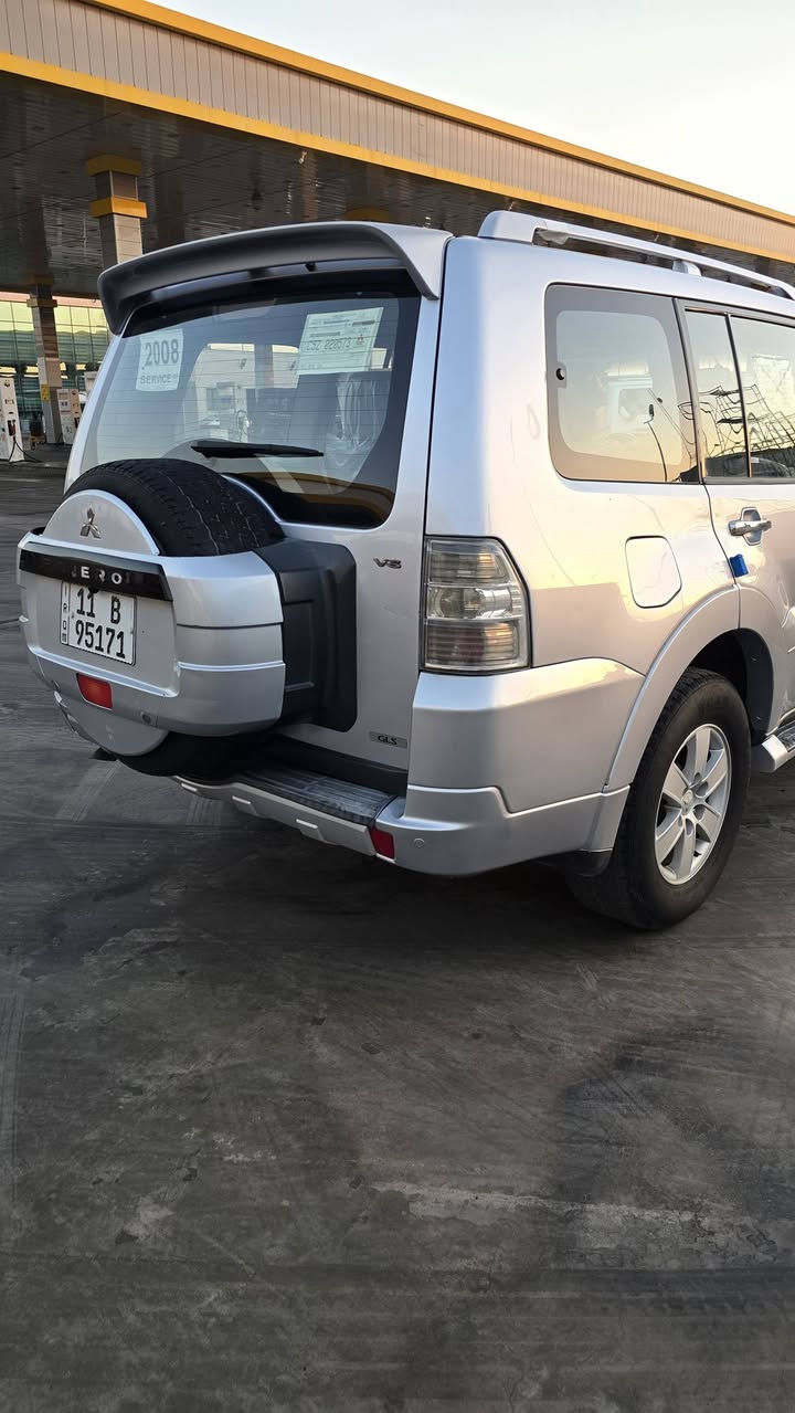 باجيرو حبتور2008  خليجي للبيع او مراوس رقم بغداد دولي 
فول موصفات فئه  GLS
١. فتحه سلايت 
٢. دمام خلفي
٣. كشنات جلد كهرباء 
٤. ويل كبير 
٥. مري شفط +مرايه نيكل + اشاير بلمري 
٦. يده نيكل 
٧. مكينه3500 /6
٩. ثلاجه داخليه 
١٠. داخل اسود ملكي
١١. ٧ راكب + ٣ قطع تبريد 
١٢. تحكمات ٣ جهات 
١٣. فورويل درايف
١٤. حساسات خلفيه 
١٥. سياره جديده 
 ٠١٦شاير ترحيب 
١٧بلوجكتر خلفي 
١٨. نظام مانع انزلاق 
 ١٩• ماشيه 150
٢٠• بلاجكتر زنون 
٢١• الايت زنون 
٢٢• كشنات تدفه تبريد 
 السعر120 وبيها مجال قليل للتواصل      ***********مكان السياره بغداد الشعب
